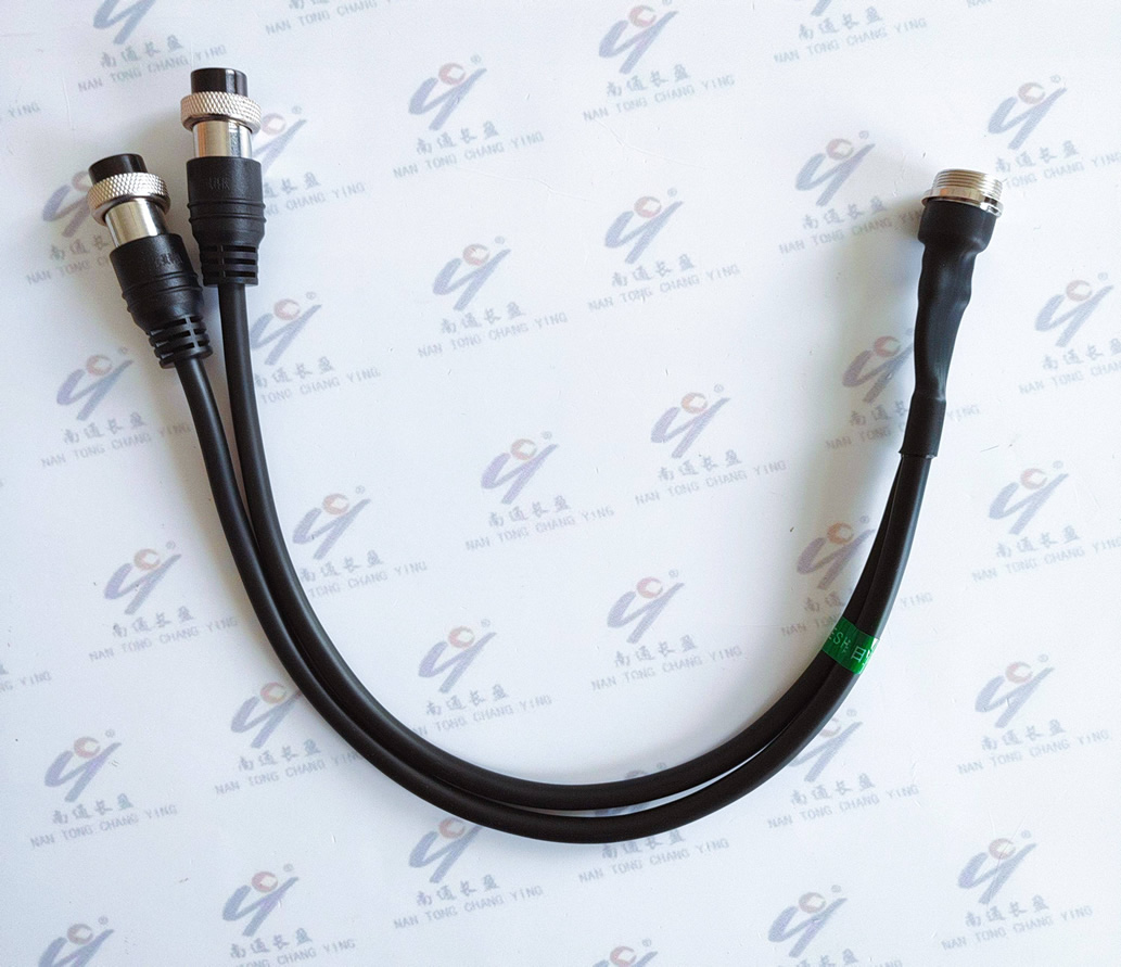 CY0001-068 电源二合一线