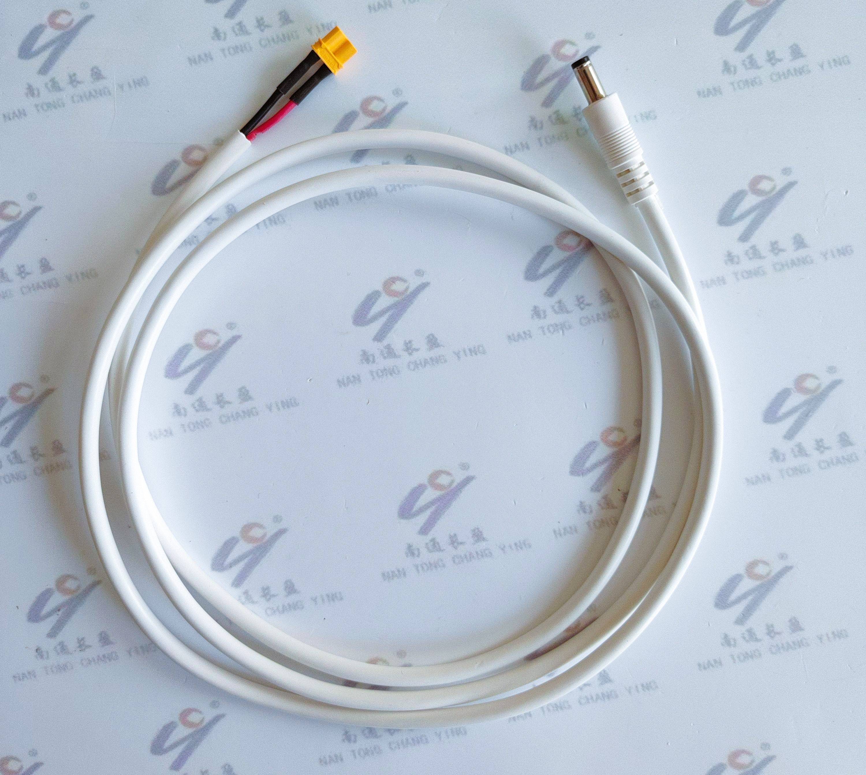 CY0023-002  DC12V输出线