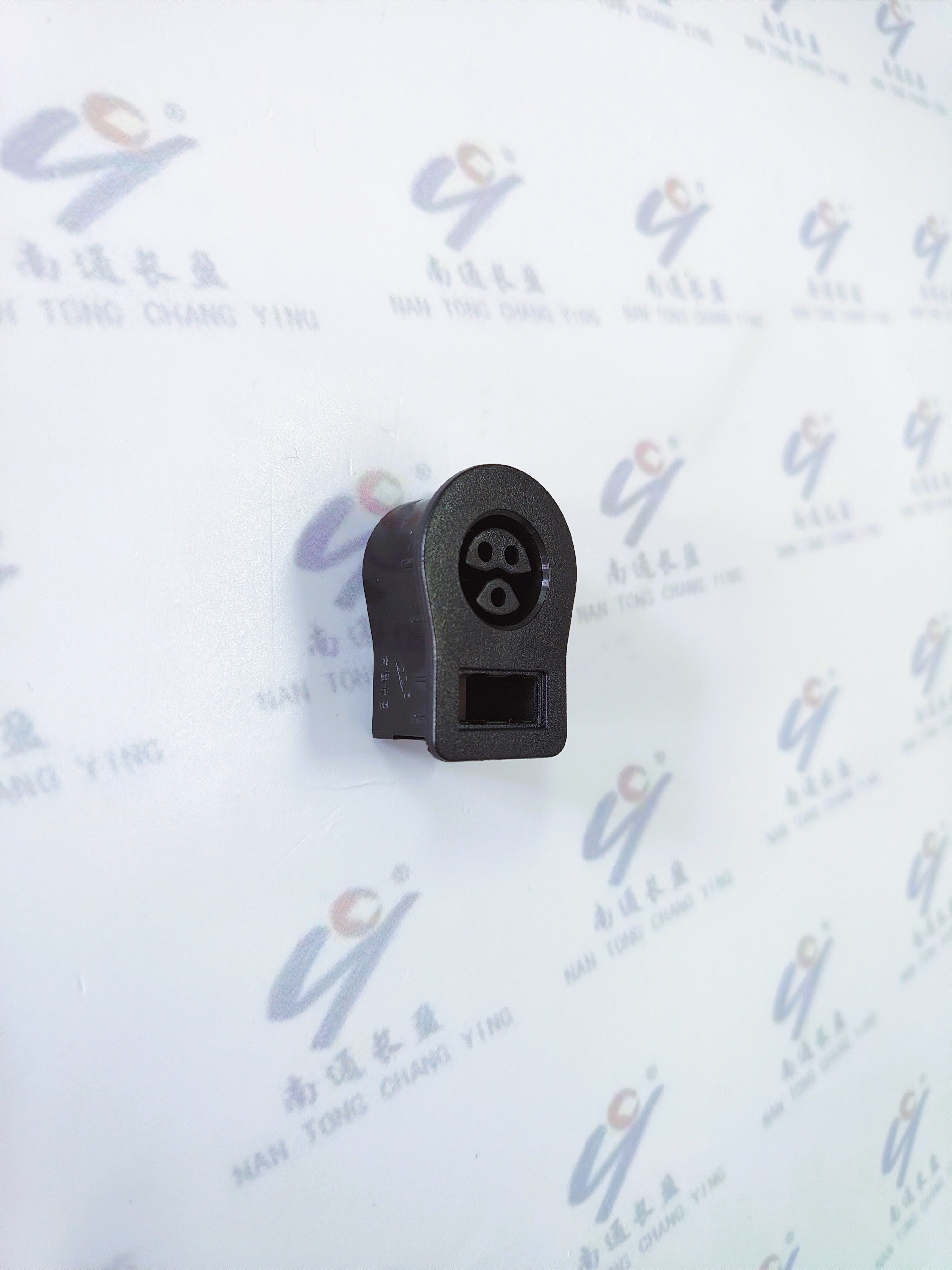 CYM0363-带USB异形卡侬座