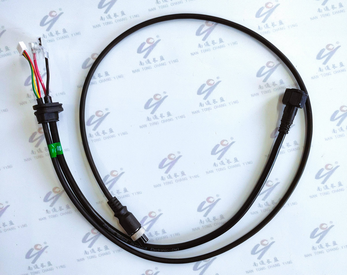 CY0013-003 电源（防水头）+二合一通讯连接线